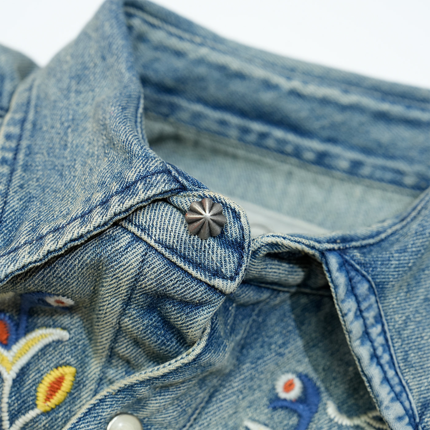 JiaQi Forever 12oz Floral Micro - Stitch Embroidery Heavy Washed Denim Shirt